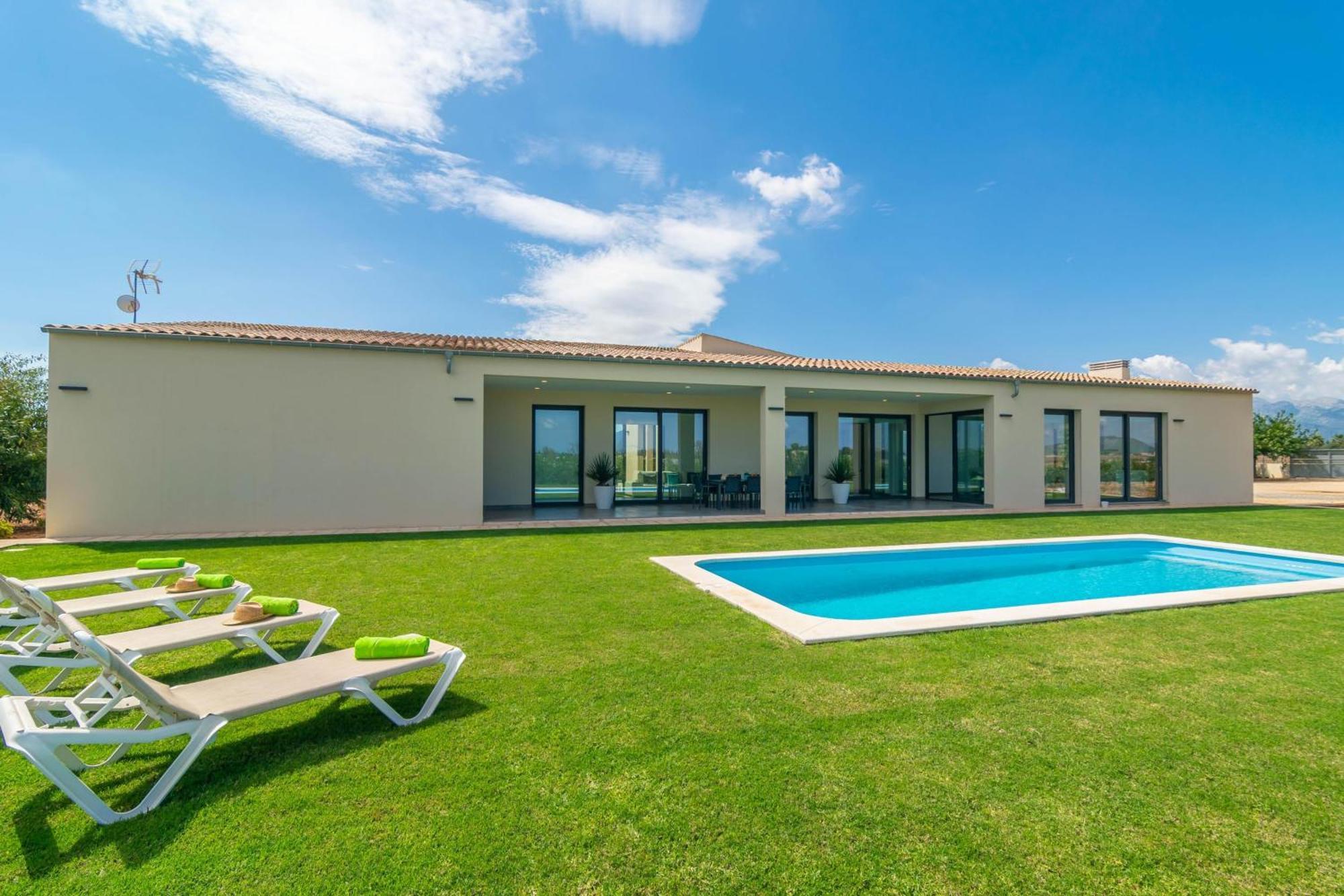 Son Sastre -figuerola- Villa